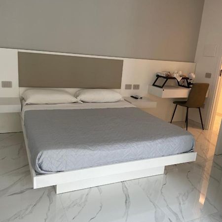 קרוטונה B & B La Casa Di Bianca Luxury מראה חיצוני תמונה